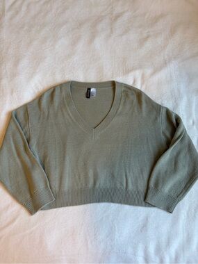 Cropped V-Neck Sweater in Sage Green
